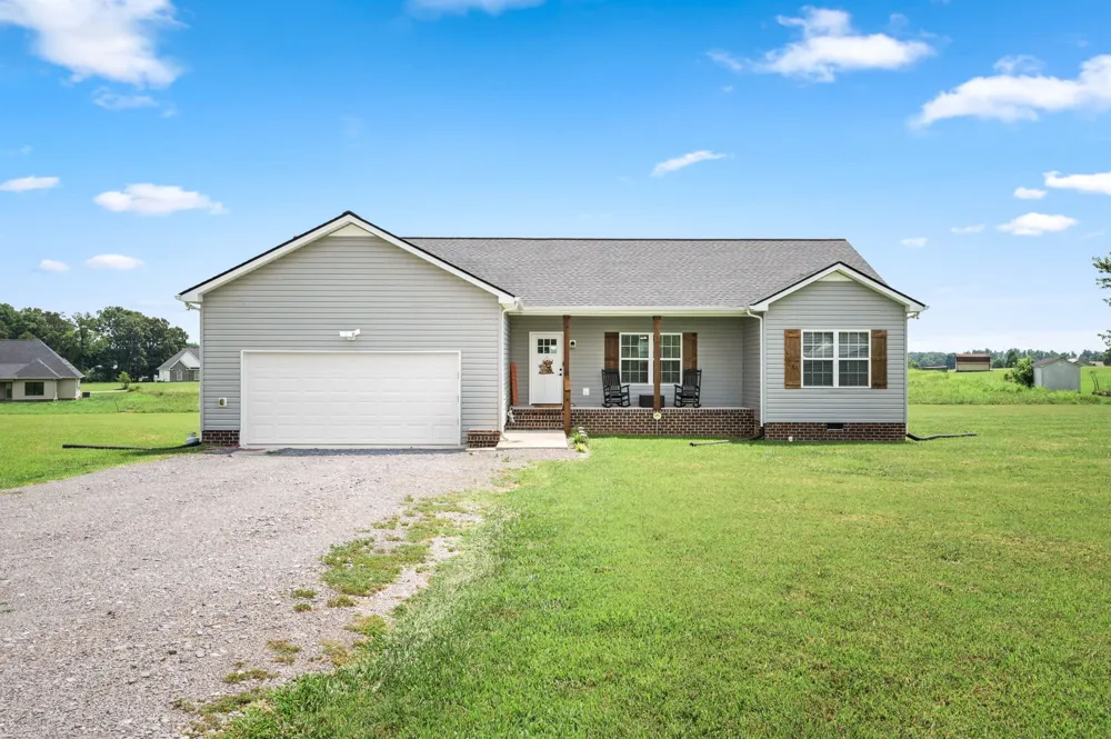 64 Cannon Pl Woodbury, TN 37190