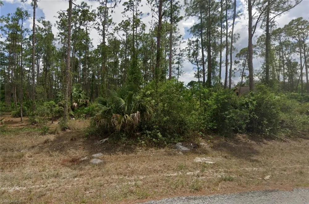 3000 E 22nd Street Alva, FL 33920