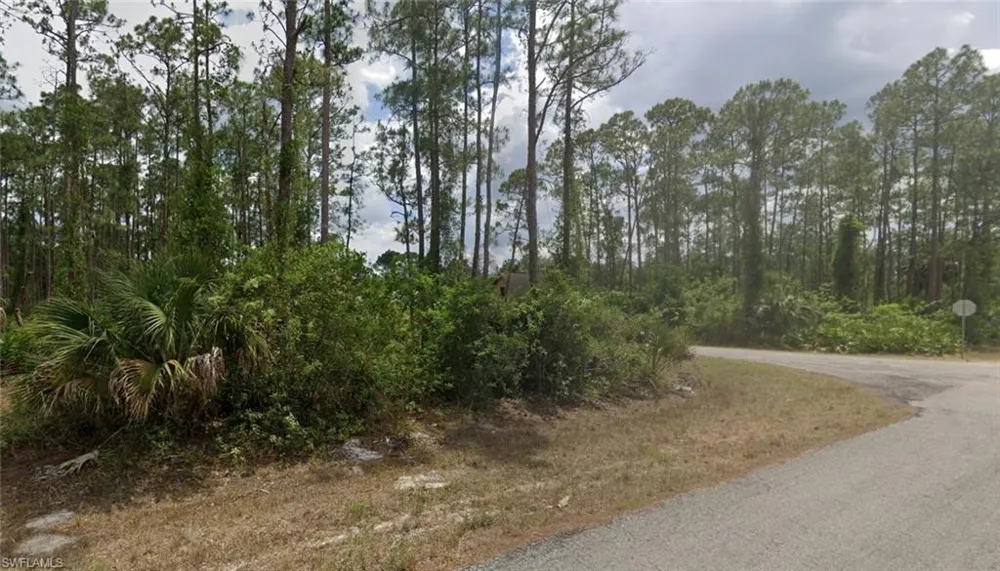 3000 E 22nd Street Alva, FL 33920