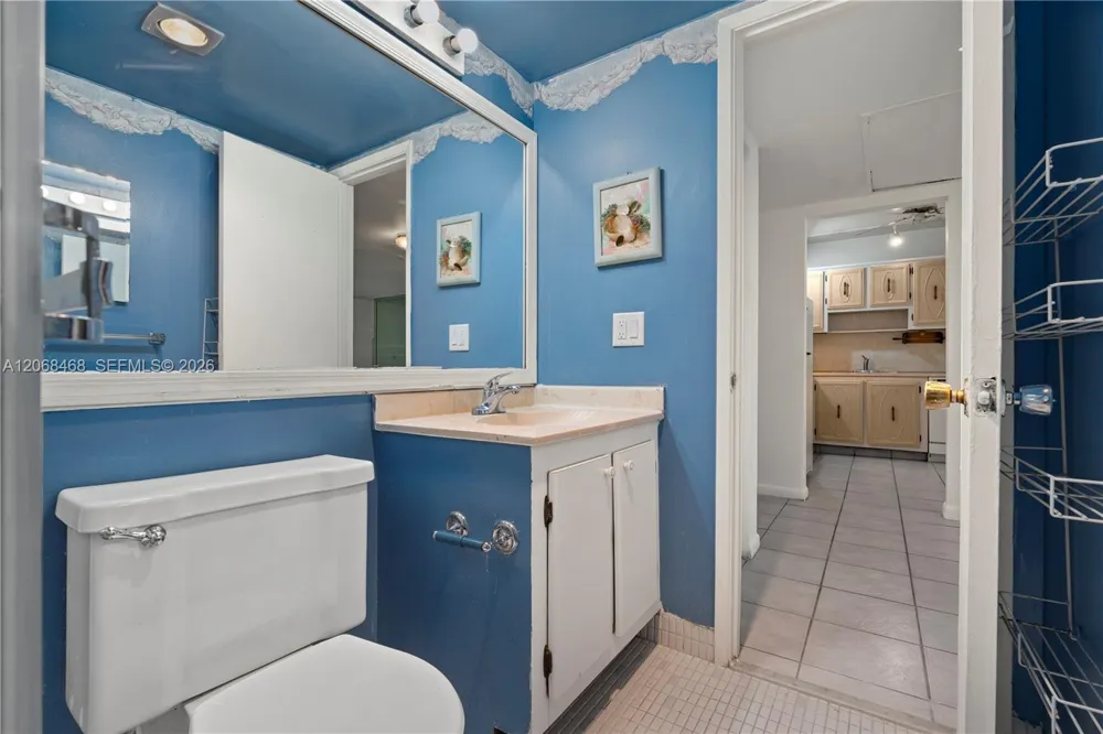 5620 SW 3rd Pl #103 Margate, FL 33068