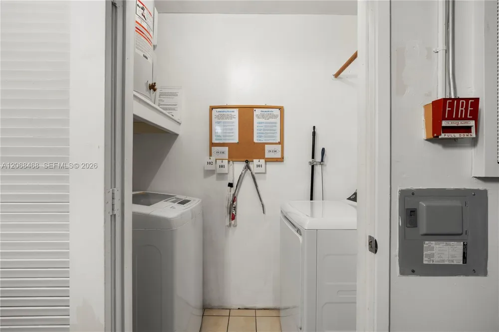 5620 SW 3rd Pl #103 Margate, FL 33068