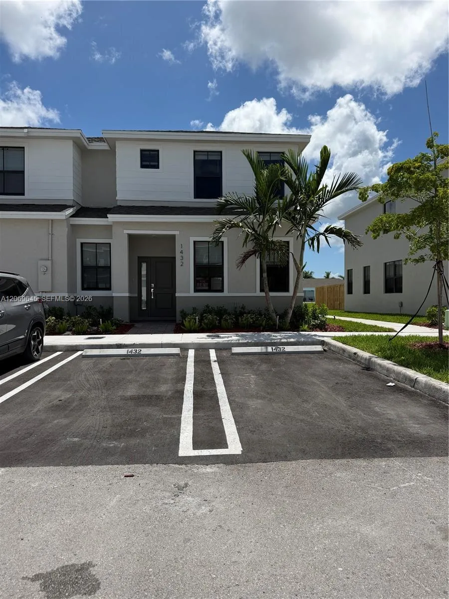 1432 NE 4th Ave #0 Florida City, FL 33034