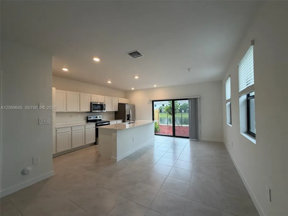 1432 NE 4th Ave #0 Florida City, FL 33034