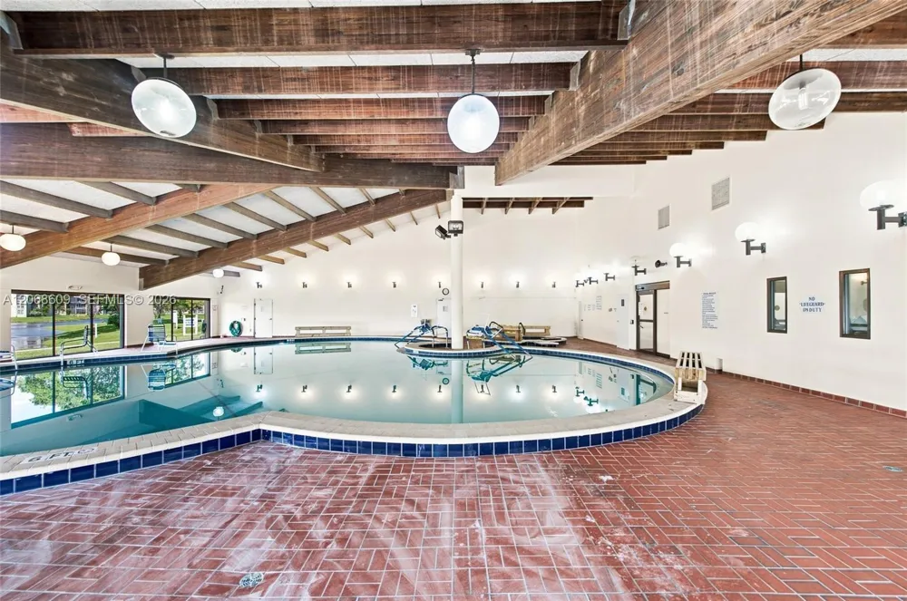 2741 Pine Island Rd #302 Sunrise, FL 33322