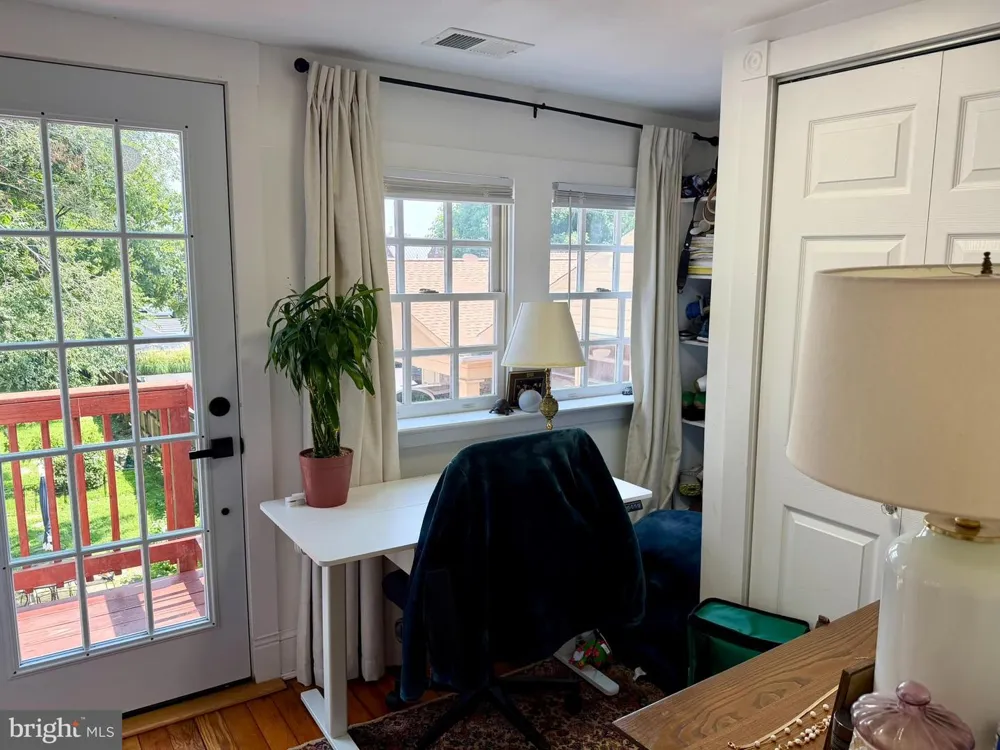 122 WASHINGTON STREET Winchester, VA 22601