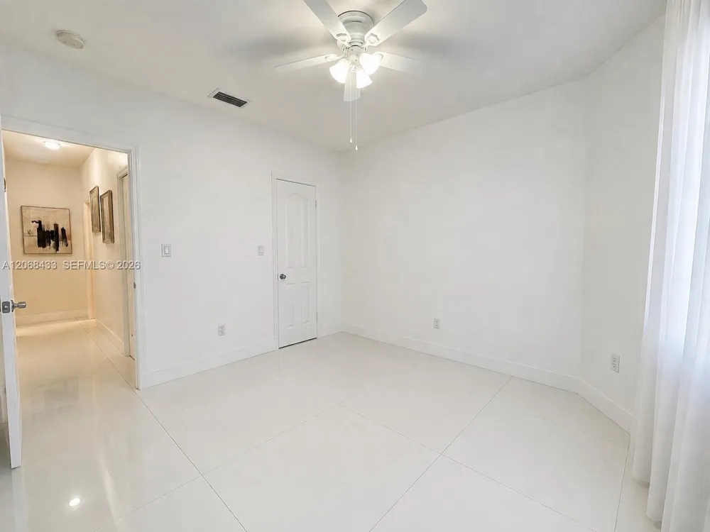 14180 SW 8th Ter #1 Miami, FL 33184