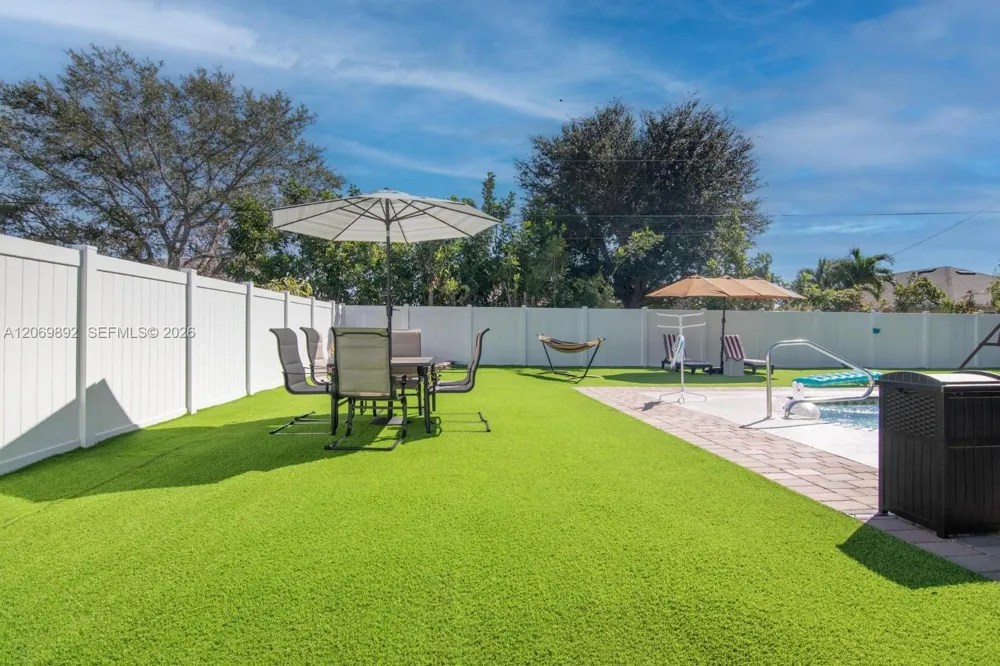 133 SE 2nd Cape Coral, FL 33990
