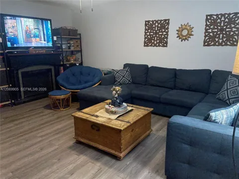 1401 SW 134th Way #305C