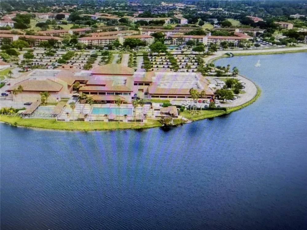 1401 SW 134th Way #305C Pembroke Pines, FL 33027