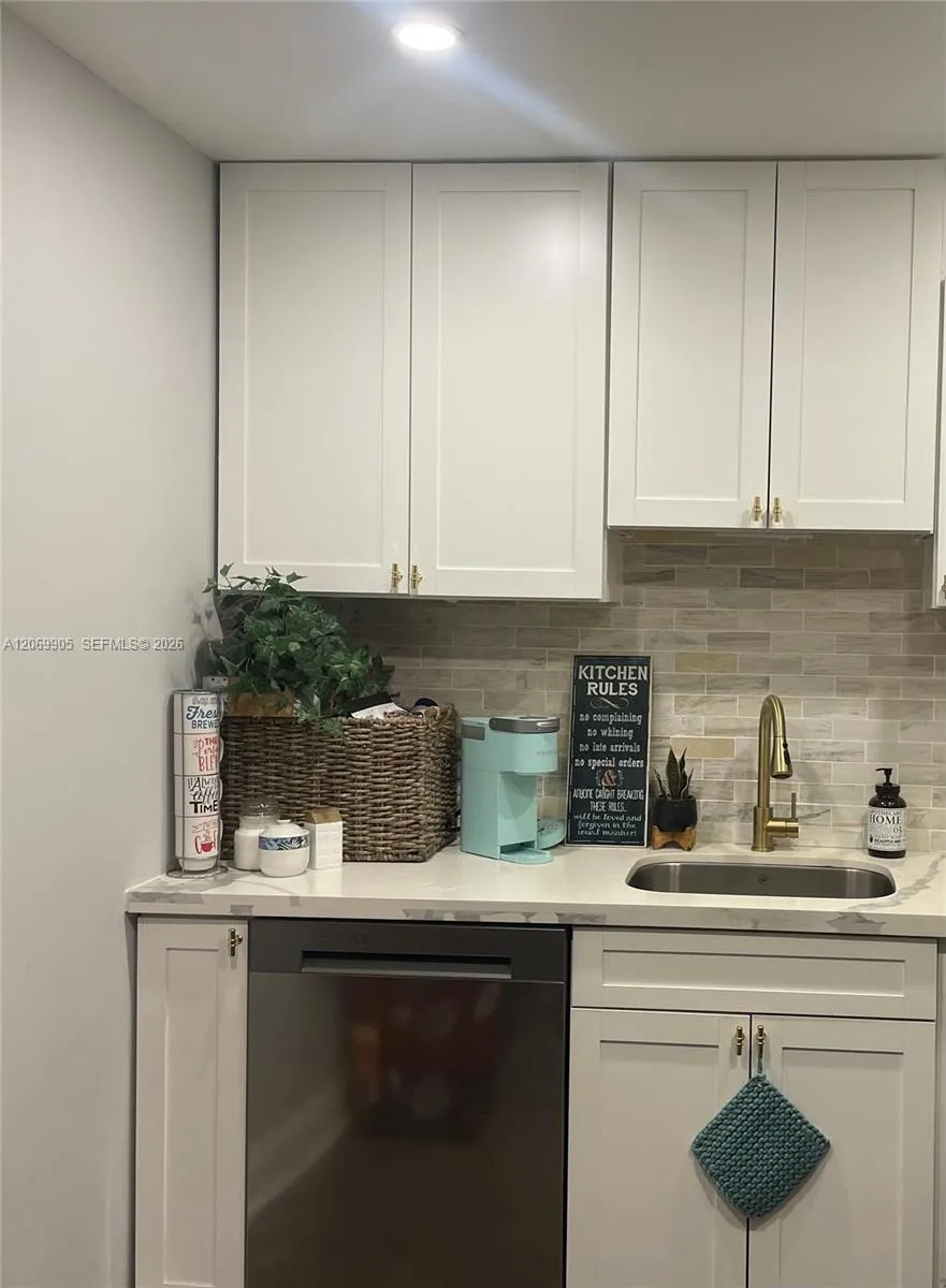 1401 SW 134th Way #305C Pembroke Pines, FL 33027