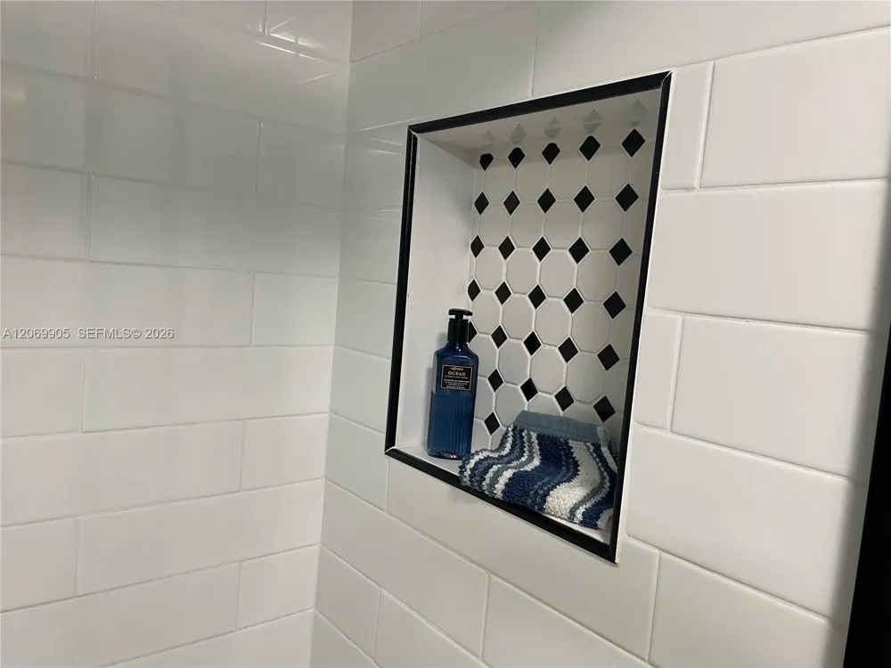 1401 SW 134th Way #305C Pembroke Pines, FL 33027