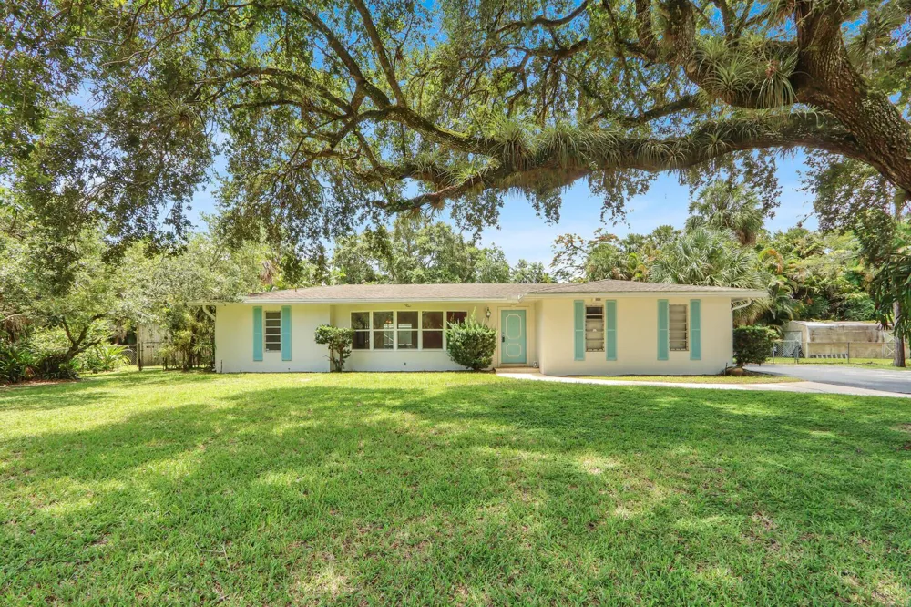 6466 Via Townsend West Palm Beach, FL 33415