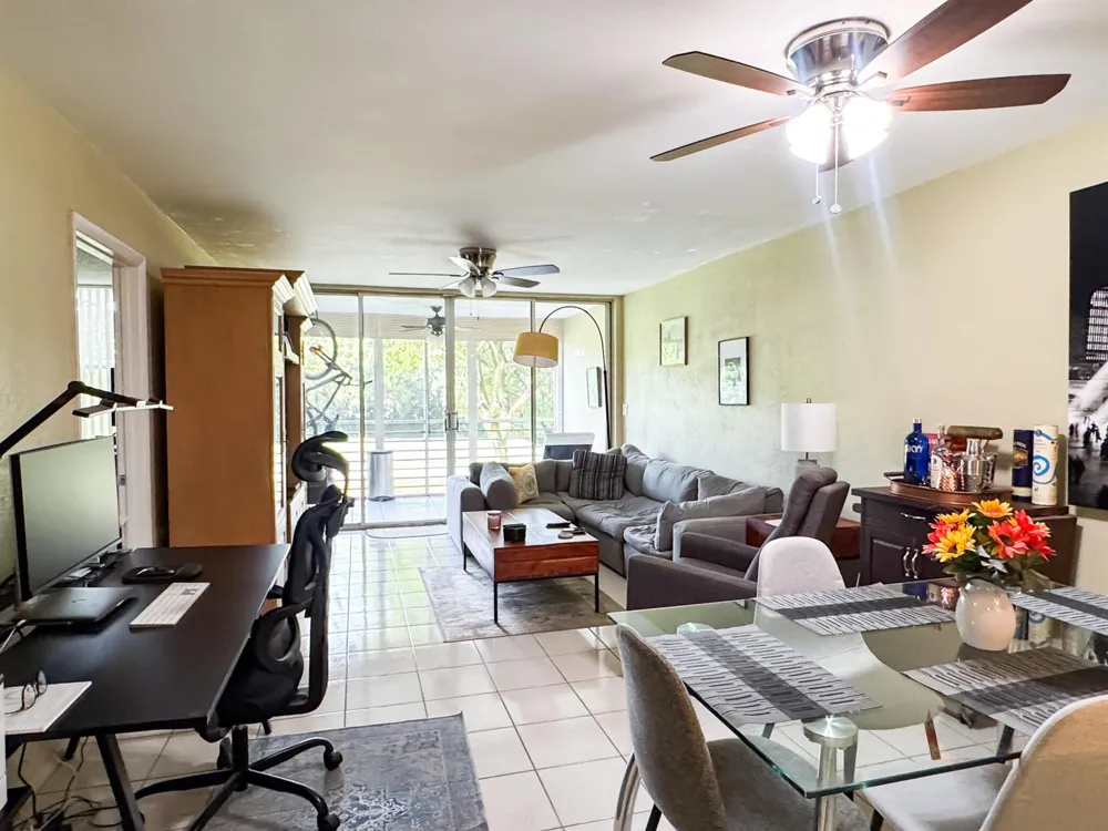 9460 Tangerine Place #207 Davie, FL 33324