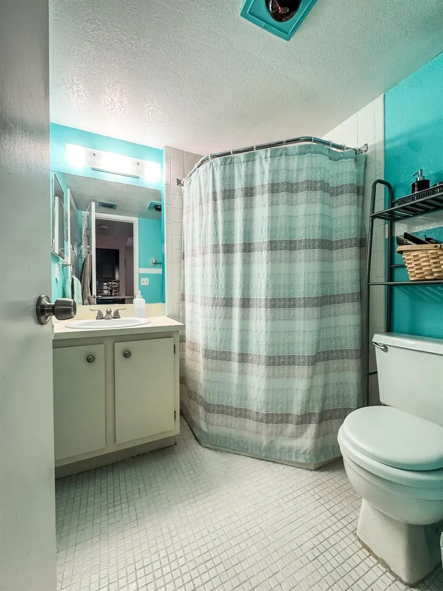 9460 Tangerine Place #207 Davie, FL 33324