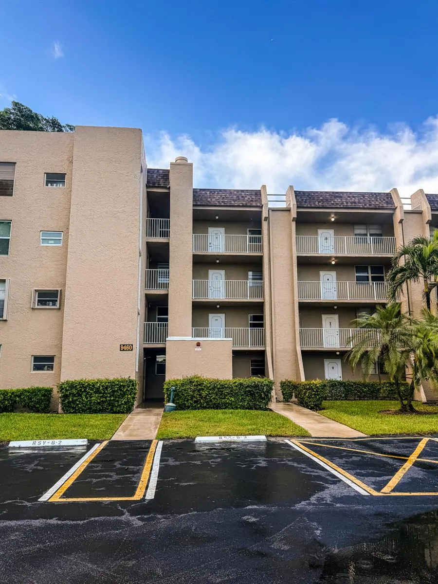 9460 Tangerine Place #207 Davie, FL 33324