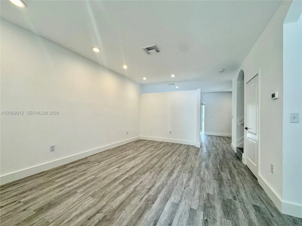 14333 SW 125th Ct Miami, FL 33186