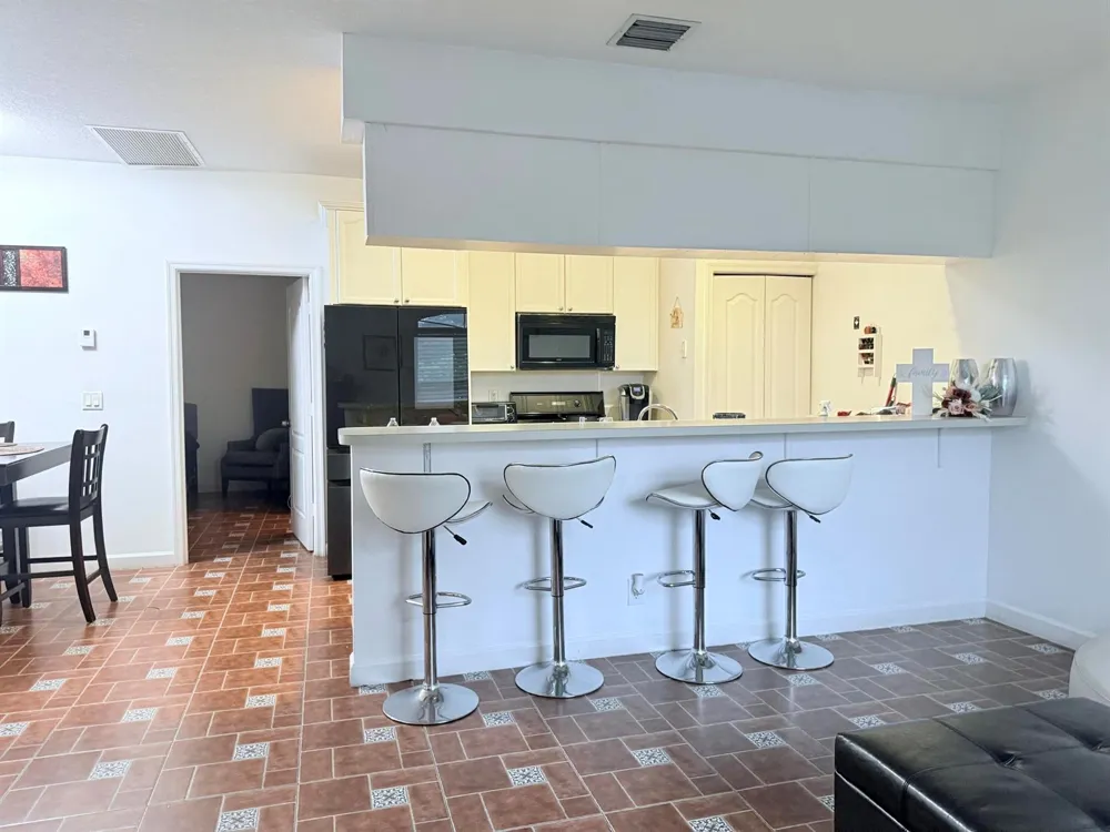 11937 Sturbridge Lane #10B Wellington, FL 33414