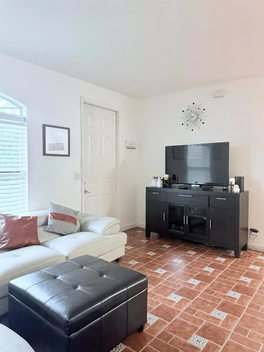 11937 Sturbridge Lane #10B Wellington, FL 33414