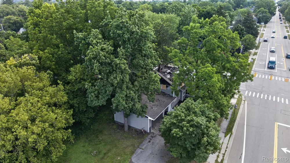 938 W Oregon Street Lapeer City, MI 48446