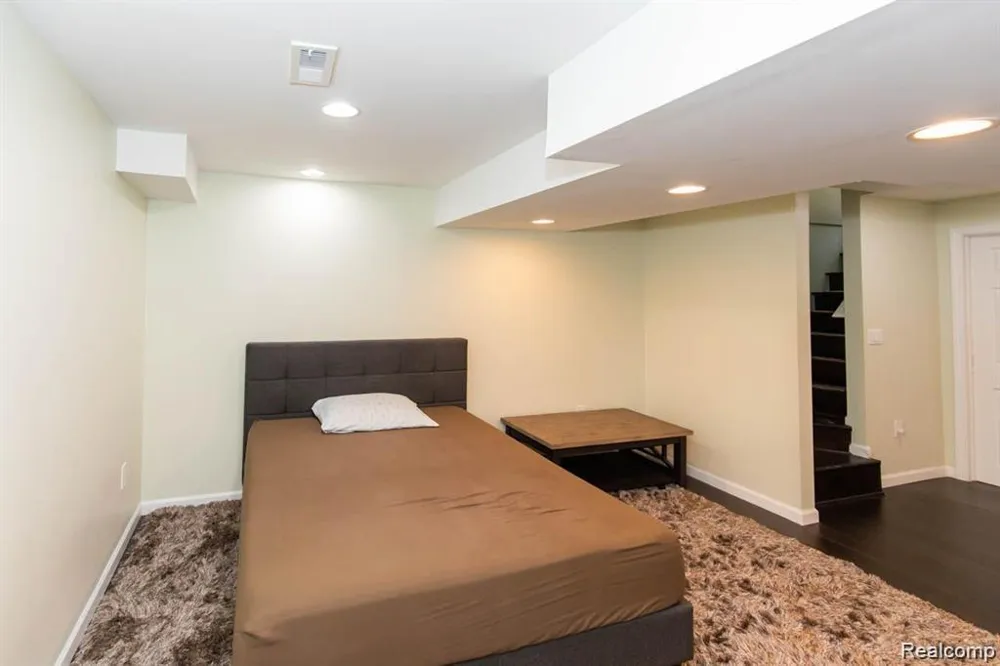 41578 Mitchell Road Novi City, MI 48377