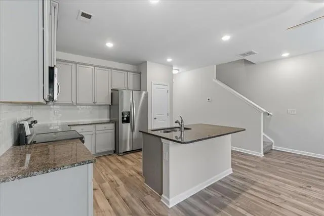 2832 Saratoga Lake View Decatur, GA 30034