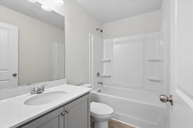 2832 Saratoga Lake View Decatur, GA 30034