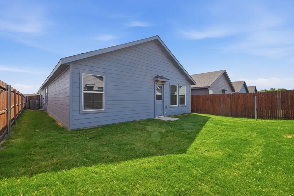 205 Poplar Place Wilmer, TX 75172