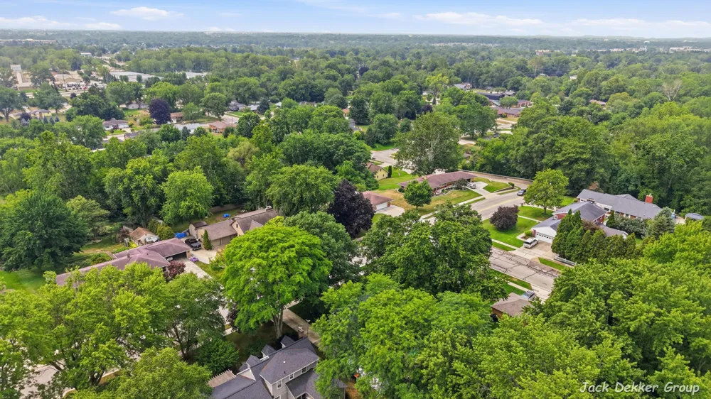 445 W Lawrence Avenue Zeeland, MI 49464