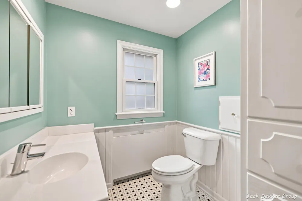 445 W Lawrence Avenue Zeeland, MI 49464