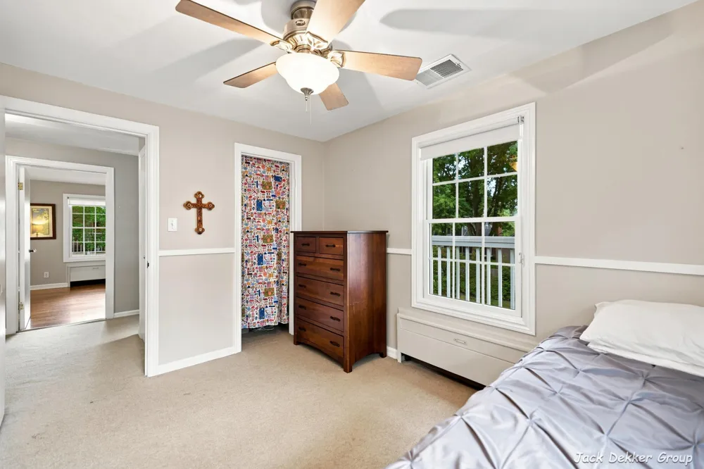 445 W Lawrence Avenue Zeeland, MI 49464