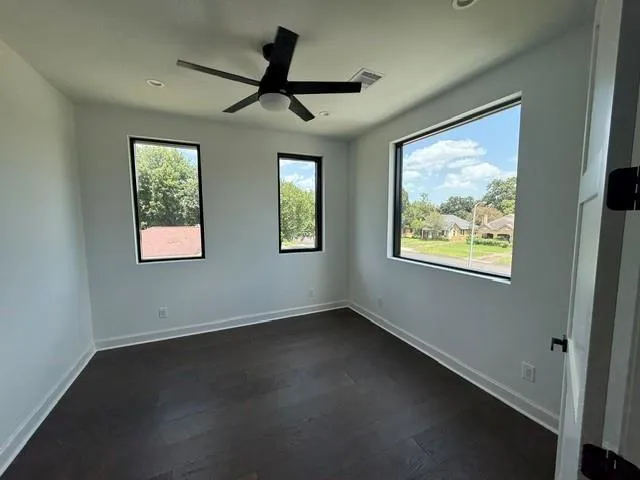 2030 Forest Hill Boulevard Houston, TX 77023