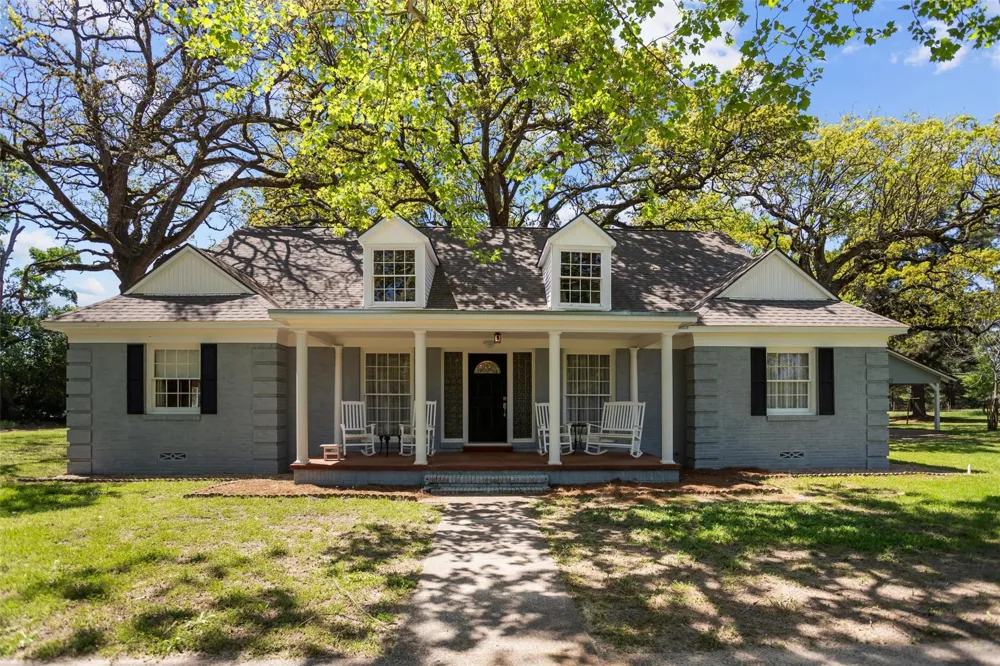 319 Howard Street Grapeland, TX 75844