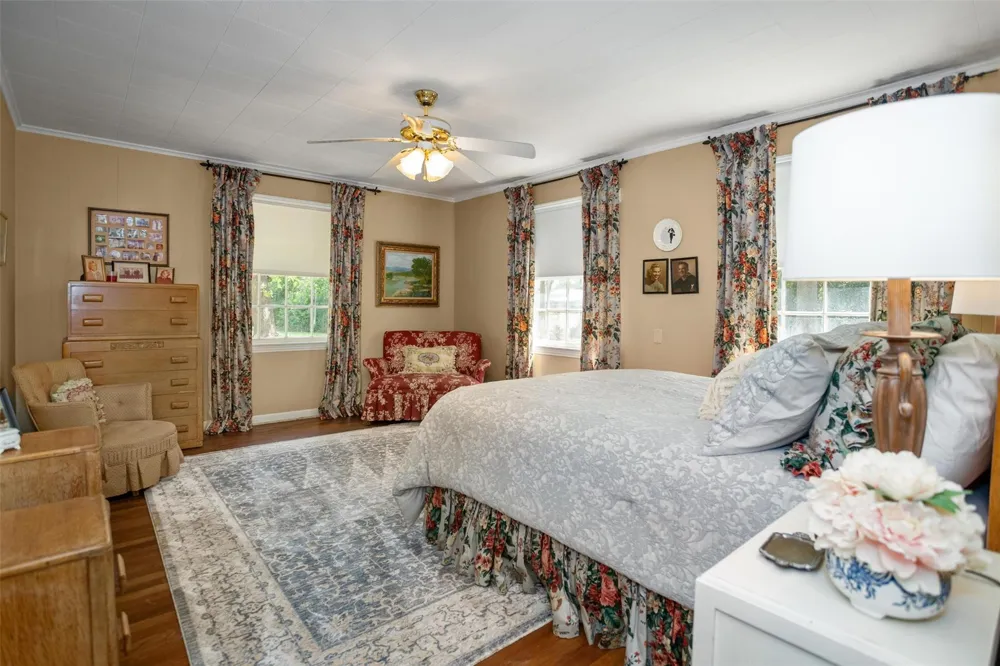 319 Howard Street Grapeland, TX 75844