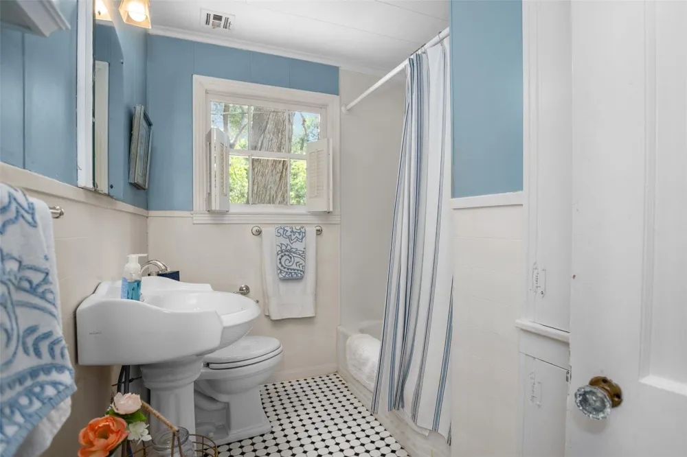 319 Howard Street Grapeland, TX 75844