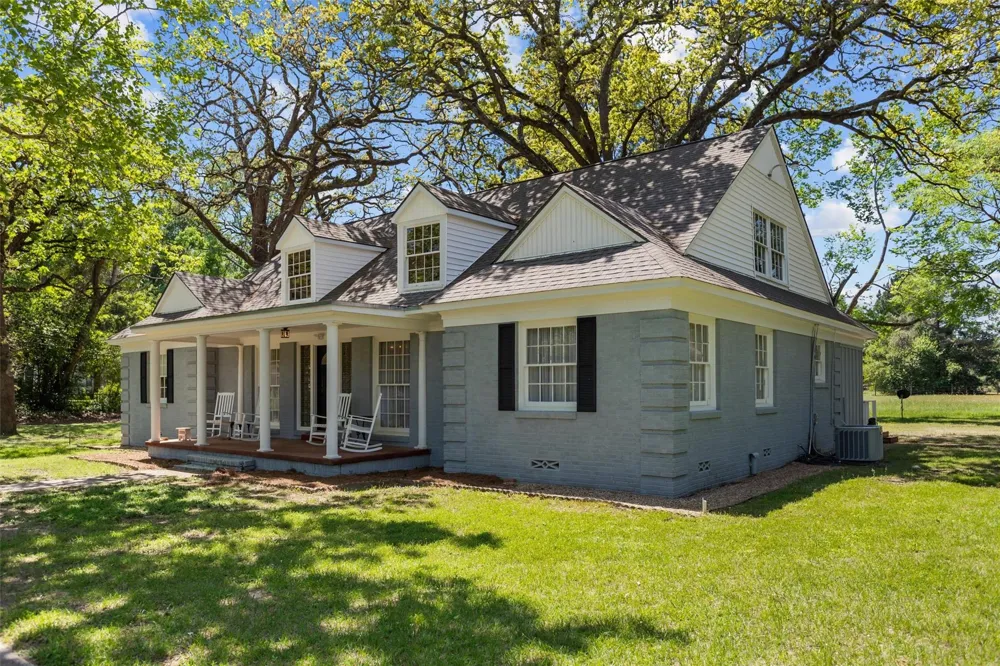 319 Howard Street Grapeland, TX 75844