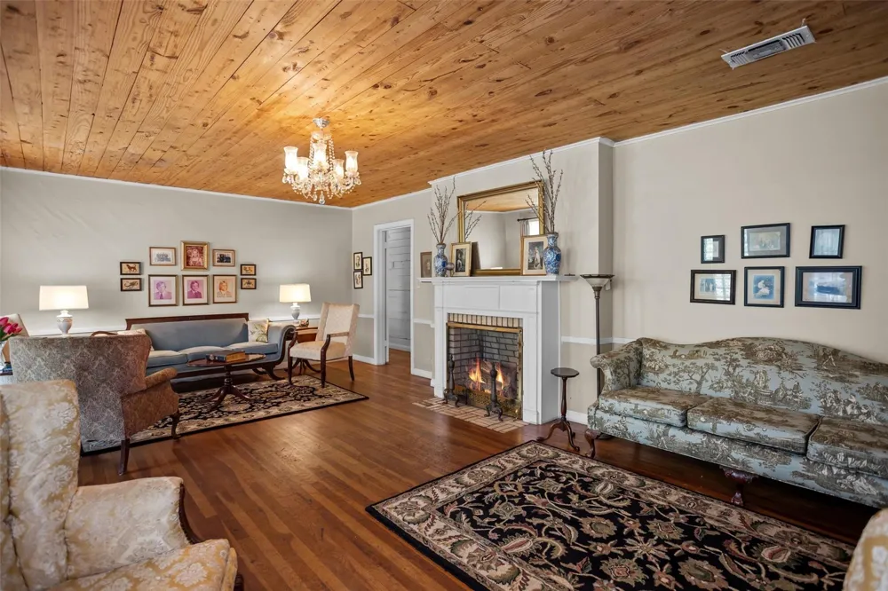 319 Howard Street Grapeland, TX 75844