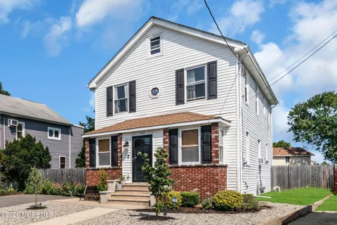 113 Victoria Place