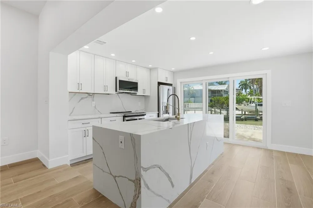 8336 Lagoon Road Fort Myers Beach, FL 33931