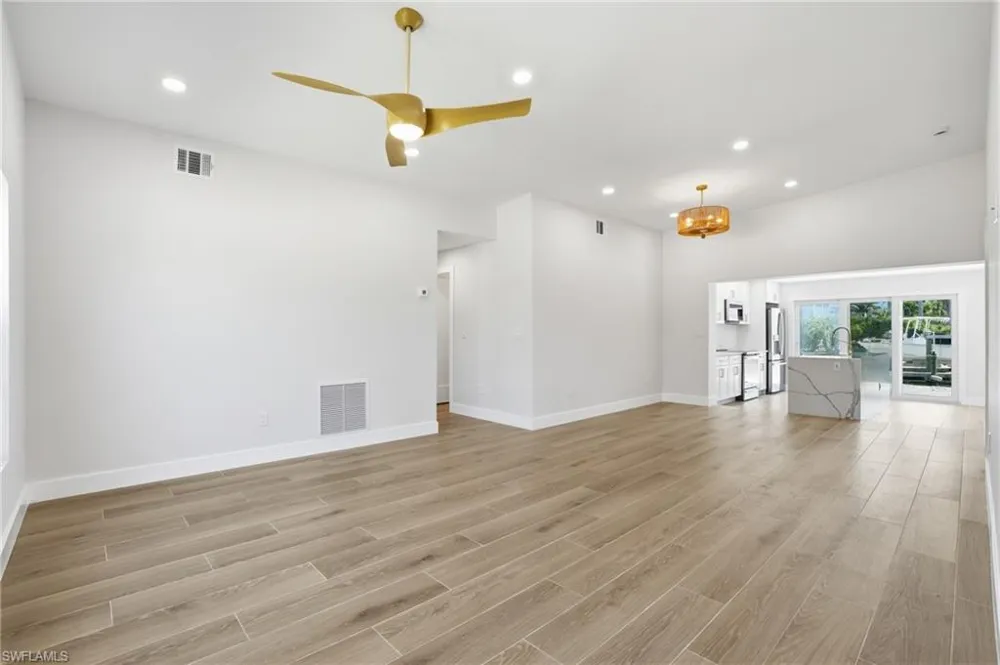 8336 Lagoon Road Fort Myers Beach, FL 33931