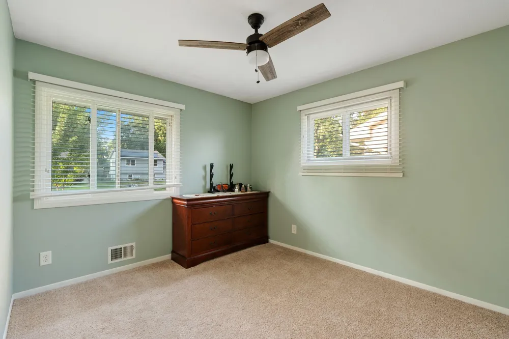 474 83rd Avenue NE Spring Lake Park, MN 55432