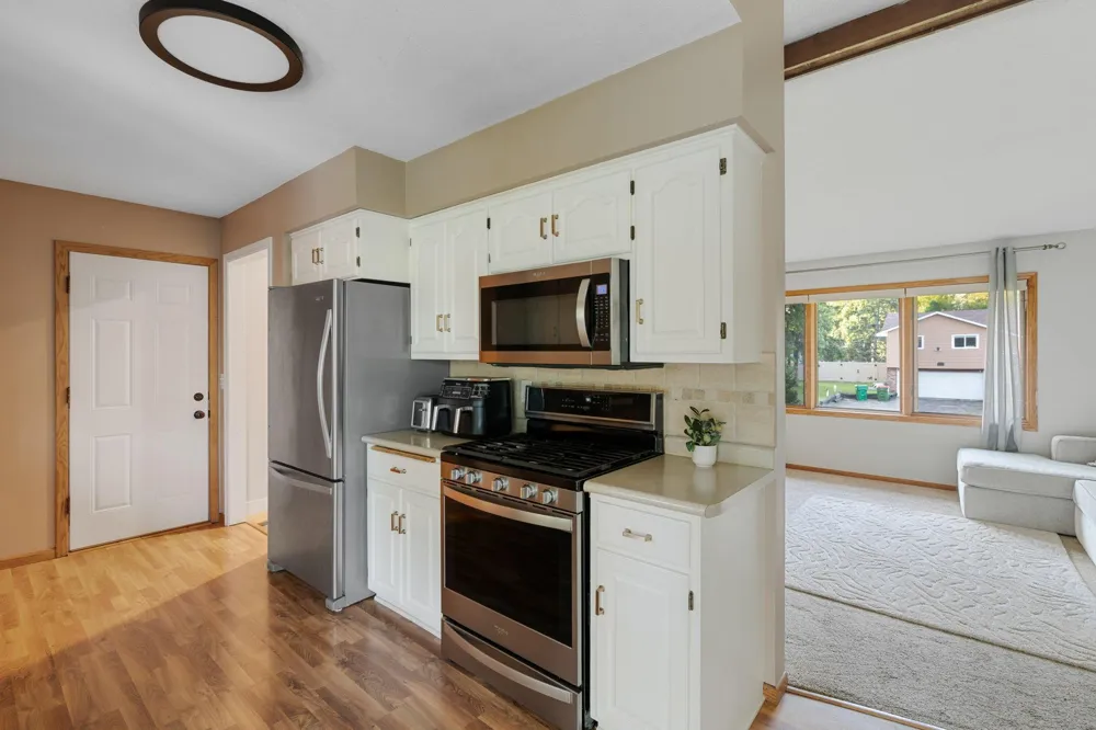 474 83rd Avenue NE Spring Lake Park, MN 55432