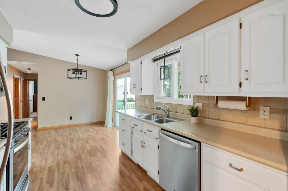 474 83rd Avenue NE Spring Lake Park, MN 55432