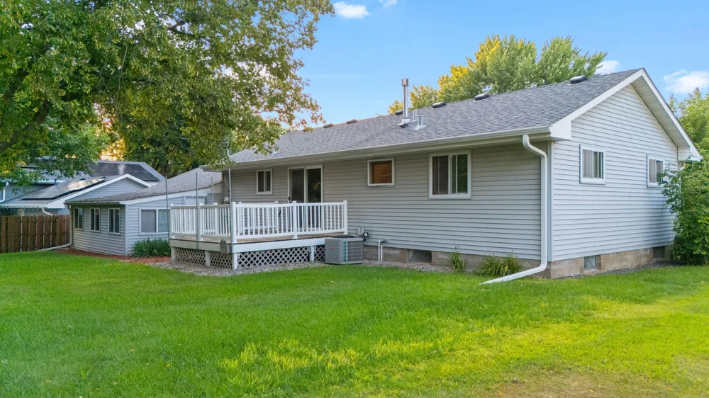 474 83rd Avenue NE Spring Lake Park, MN 55432