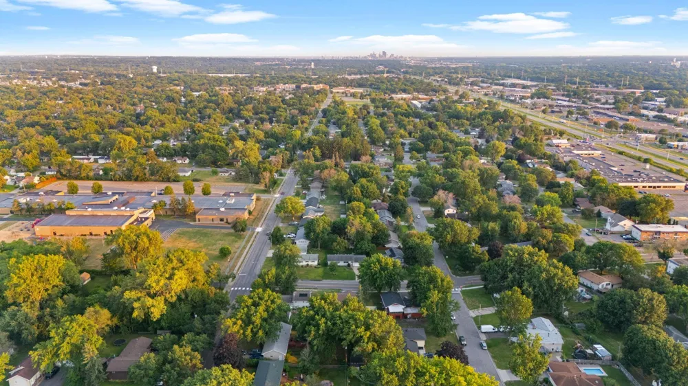 474 83rd Avenue NE Spring Lake Park, MN 55432