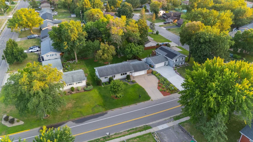 474 83rd Avenue NE Spring Lake Park, MN 55432