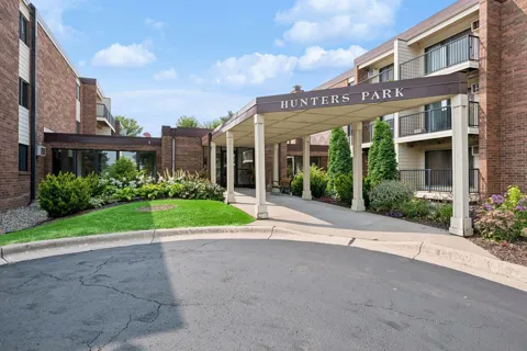 4 Pine Tree Drive #215