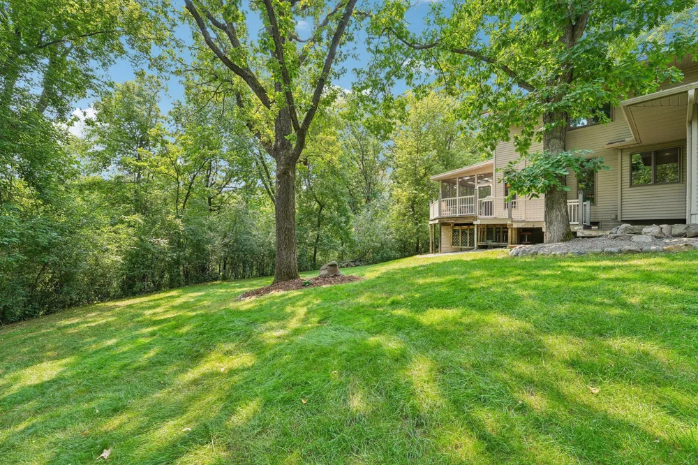 1206 102nd Street W Inver Grove Heights, MN 55077