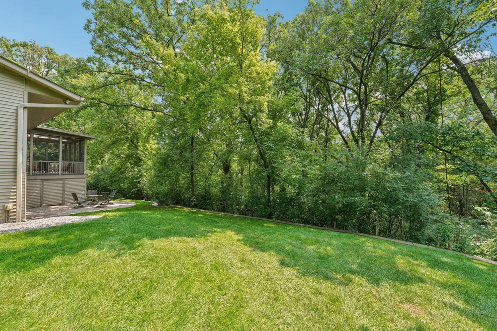 1206 102nd Street W Inver Grove Heights, MN 55077