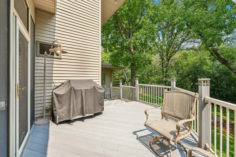 1206 102nd Street W Inver Grove Heights, MN 55077