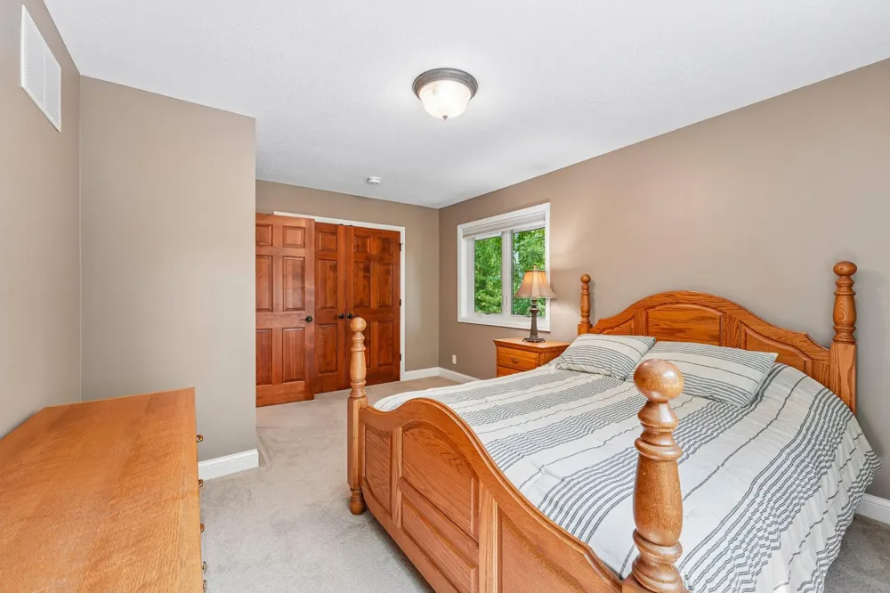 1206 102nd Street W Inver Grove Heights, MN 55077